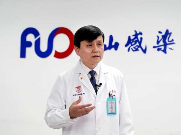 张文宏:新冠疫情短期内不会结束(张文宏说新冠病毒会常态化)